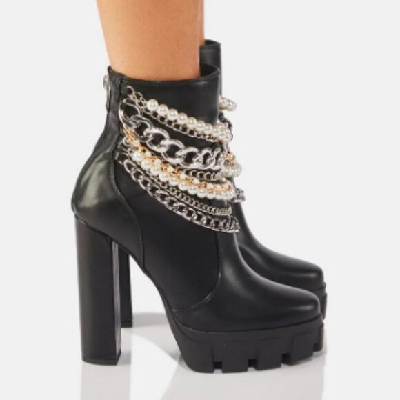 AZALEA WANG ALL CHAINED UP  Platform Boots ( BRAND NEW !!! ) - Picture 4 of 6
